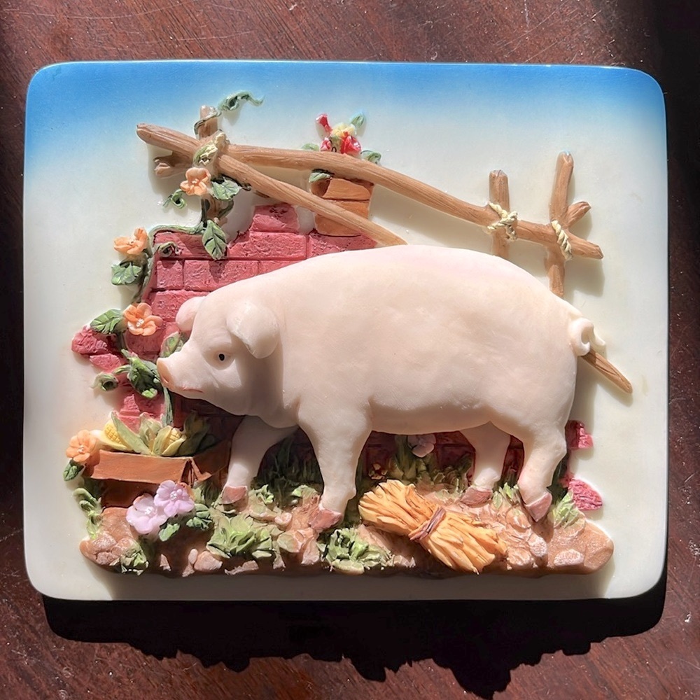 Pig piggy 3D hanging wall decor plaque Brand New Resin
